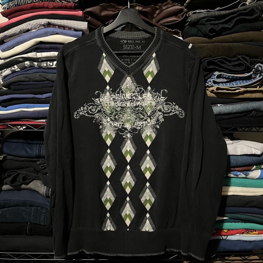 Men's V-Neck Argyle Graphic Sweater - Black/Olive